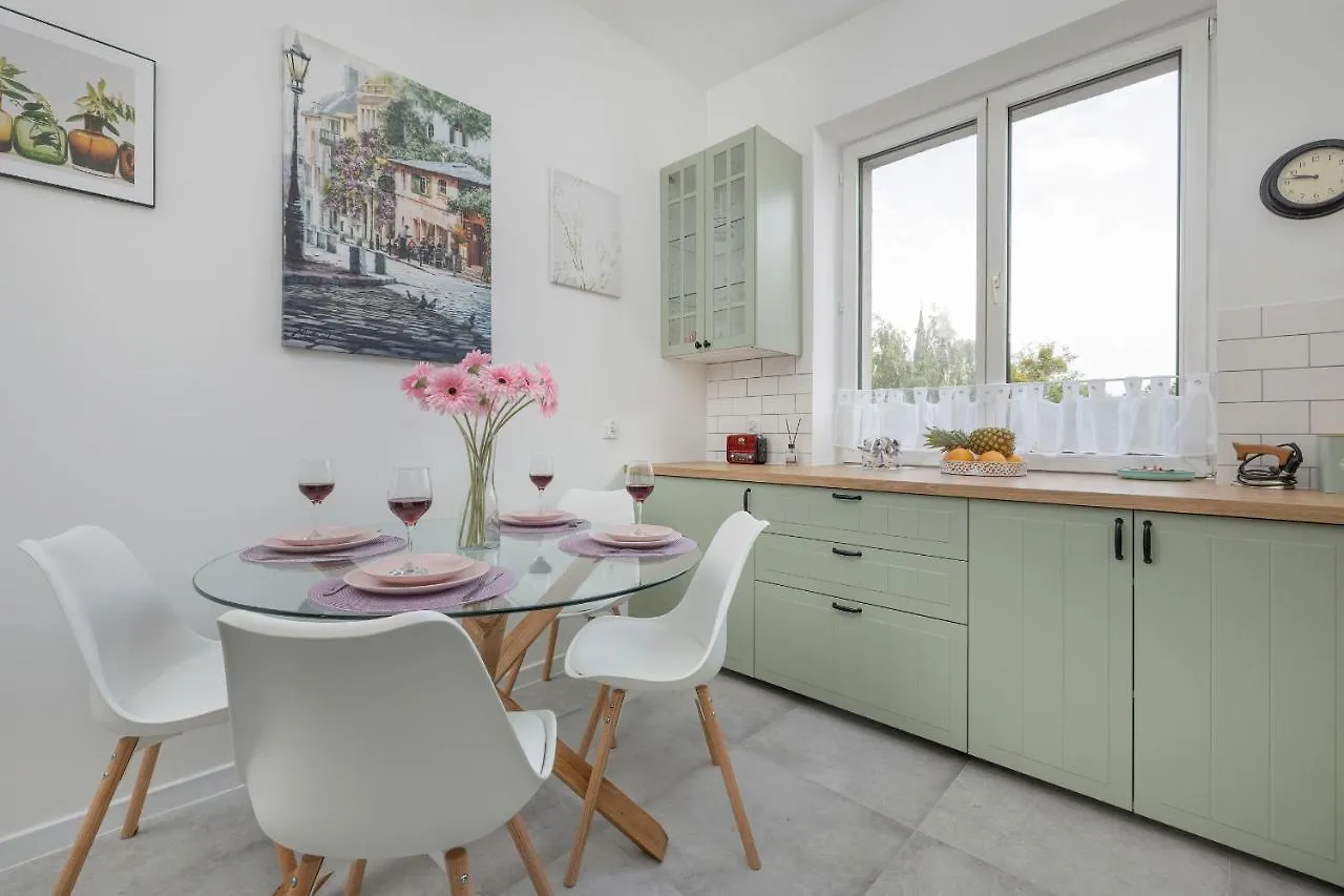 Spacious Apartment Grunwaldzka 77 Wrzeszcz By Renters Gdansk